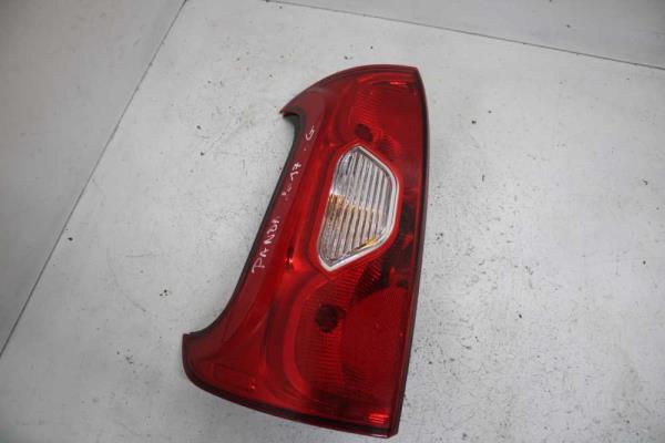 FEU ARRIERE GAUCHE FIAT - Vue 1